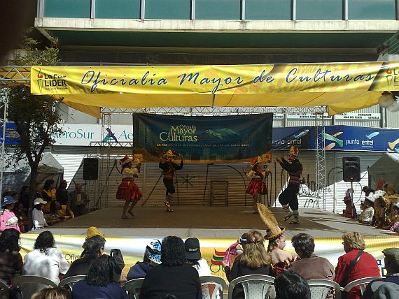 Feria Dominical en el Paseo del Prado de La Paz