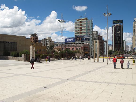 Plaza Atrio Bicentenario - La Paz