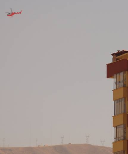 Helicóptero Eurocopter 3B de la FAB sobre La Paz