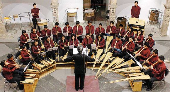 Orquesta Experimental de Instrumentos Nativos