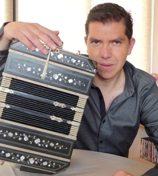 alvaro-ibanhez-bandoneon