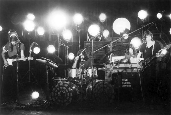 pink-floyd-live-in-pompeii