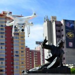 Dron en la Plaza Avaroa