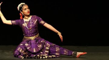 India Resplandor Eterno – Teatro Municipal Alberto Saavedra Pérez