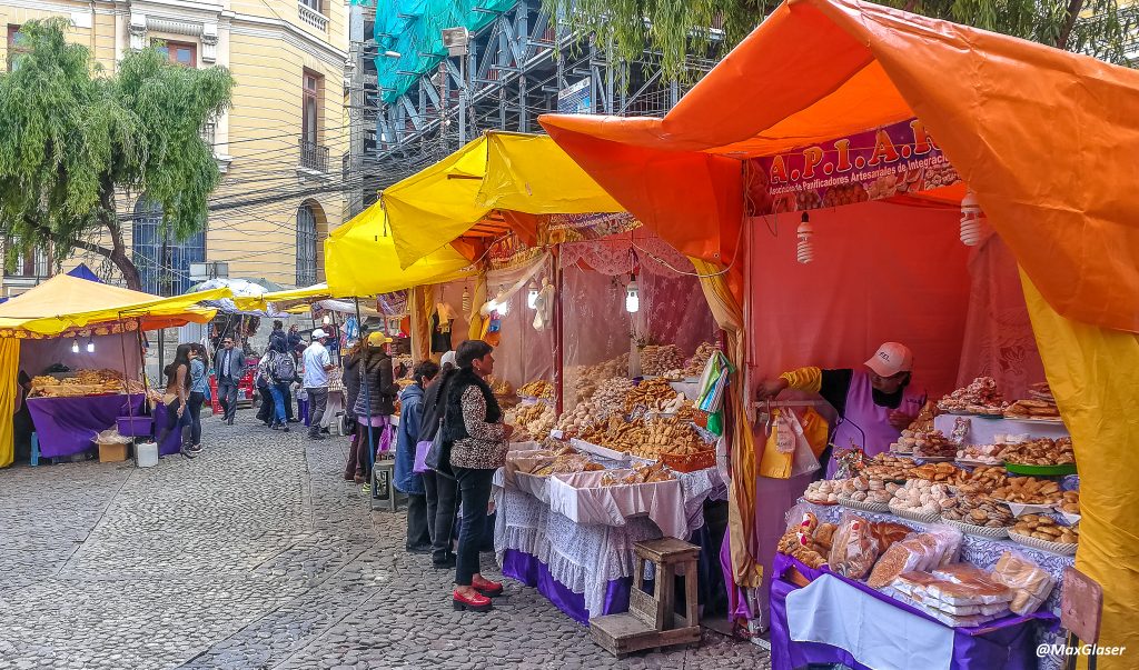 Feria del Pan de Todos Santos en la Iglesia la Merced
