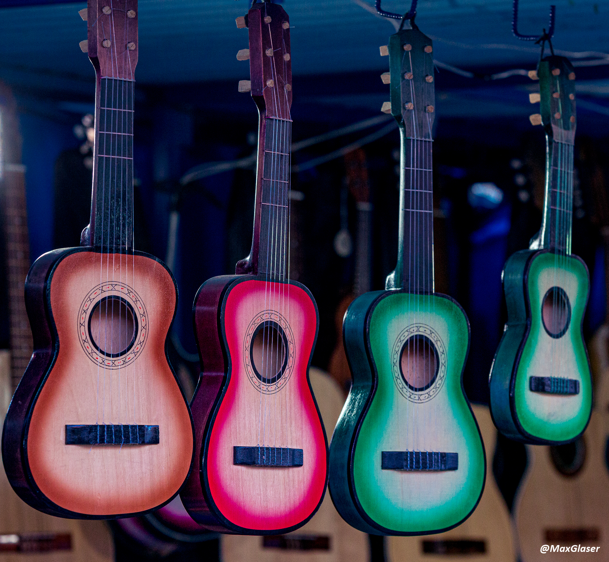 Feria de Alasita 2020 - Guitarras
